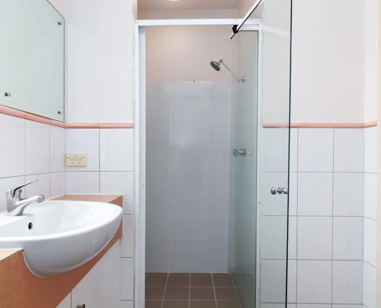 2Br Urban Nest Cosy & Central - Free Parking Adelaide